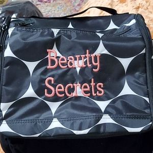 Black Dot Hanging Toiletry Bag